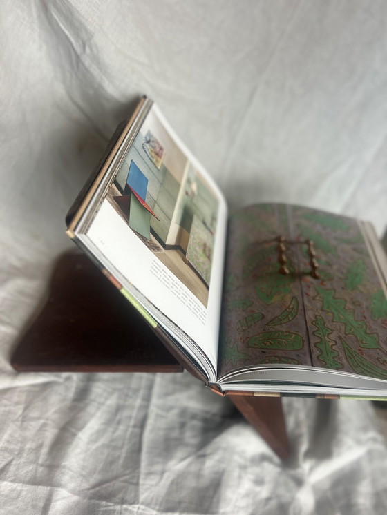 Image 1 of Opklapbaar lees standaard koffietafel boekenstandaard boekensteun brutalistisch koranstandaard