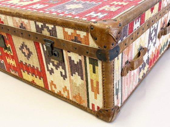 Image 1 of Kelim-Design-Couchtisch Bondstreet London