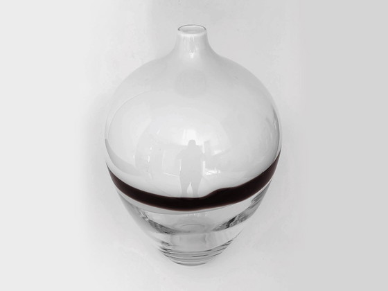 Vase Glass Design Semi-Transparent (photo 4 of 7)