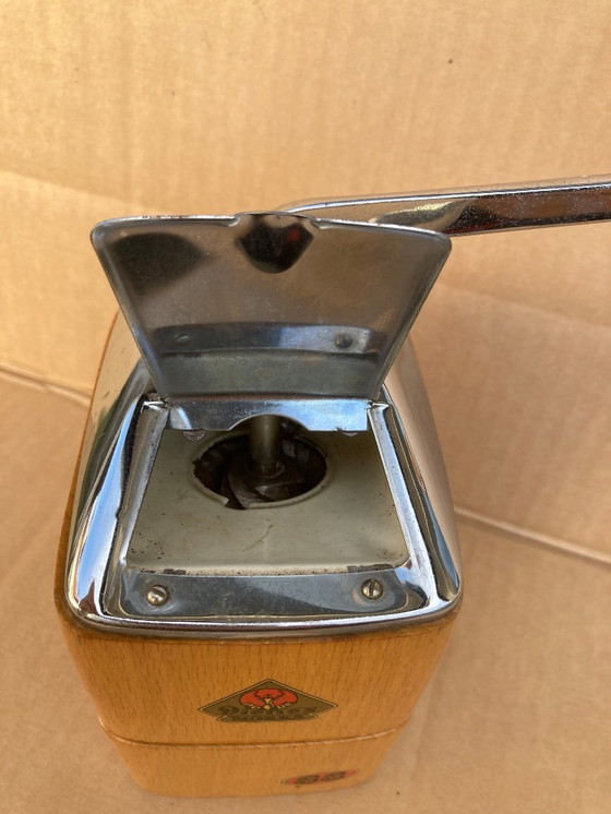 Image 1 of Vintage zeldzaamheid - Dienes No. 88/1 Mocha Mill - Puur genieten