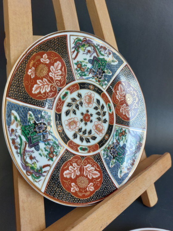 Image 1 of Vintage Hand-Painted Imari Wall Plates with Floral & Bird Motifs - Set of 2