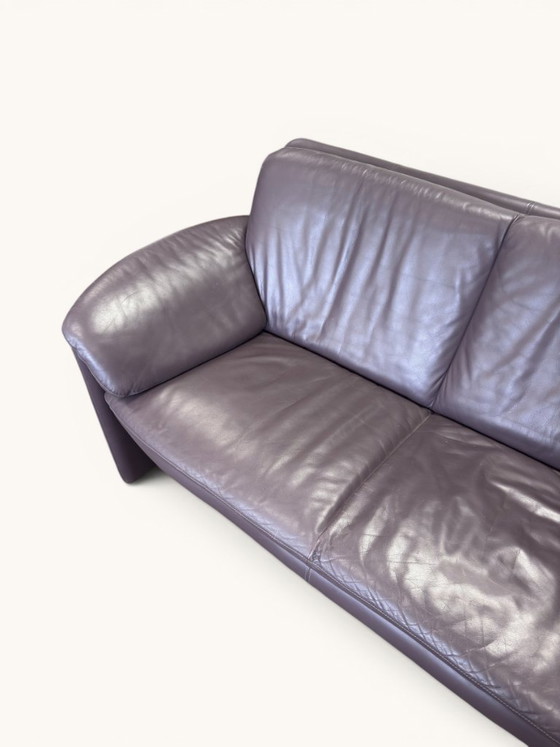 Leolux Bora Bora 2-Seater Sofa in Purple Brown Leather (photo 5 of 8)