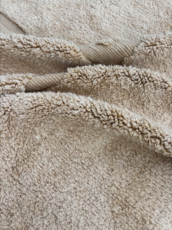 Image 1 of Moderner weißer marokkanischer Mrirt-Wollteppich 200 x 260 cm – Abstrakter handgewebter Berberteppich