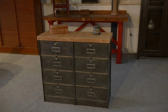 Armario Ronéo con solapas, 2 columnas, 8 solapas, obra francesa de alrededor de 1950. – Objetos decorativos (photo 12 of 13)