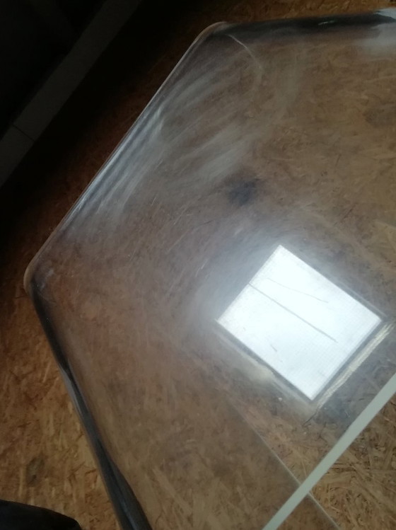 Image 1 of Table de commande en plexiglas, translucide, bords bombés