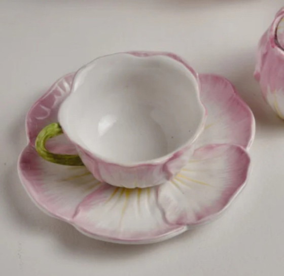 Image 1 of Servizio da tè in porcellana vintage