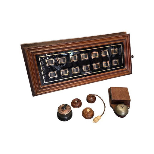 Antique Servant of the Royal Household, Circa 1900
