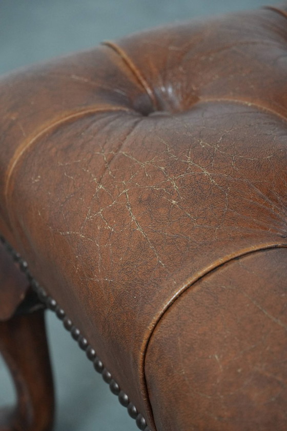 Image 1 of Elegante reposapiés Chesterfield de piel de vacuno
