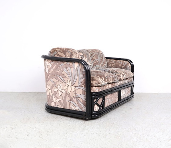 Image 1 of Panca vintage in bambù con tessuto in velluto floreale