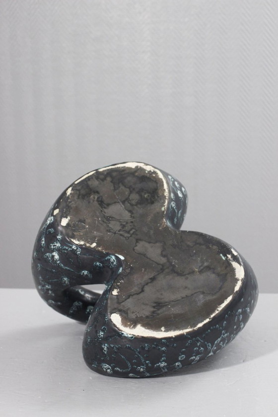 Image 1 of Sauveur Lunetta in Vallauris - Impressive flower frog forming entwined swans, 1950s