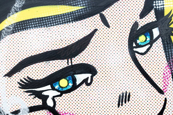 Image 1 of UTOPÍA - Niña llorando - Pintura de bellas artes enmarcada sobre papel