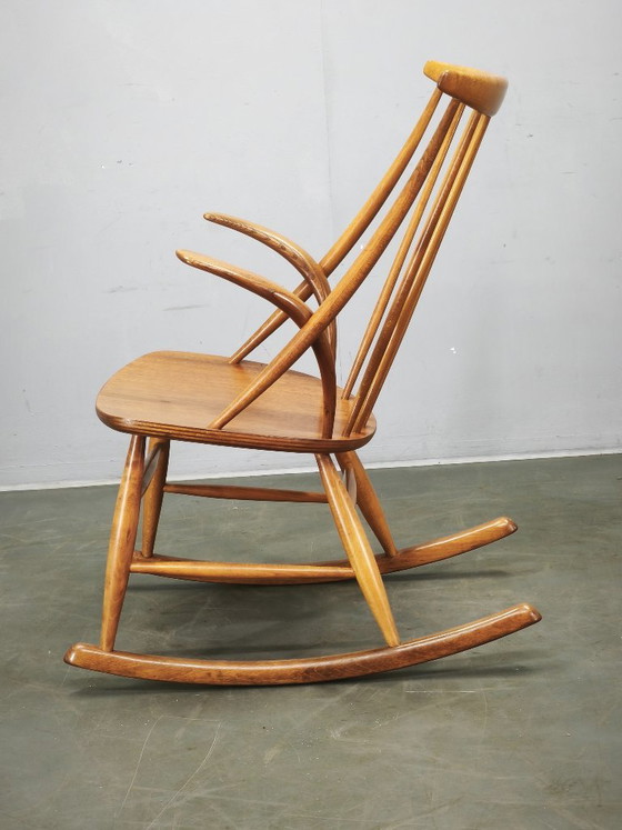 Rocking chair Danish Modern Illum Wikkelsø par Niels Eilersen, années 1960 – Wood (photo 9 of 12)