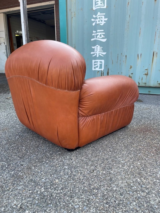 Image 1 of Sculpturale Italiaanse design loungestoelen uit de jaren 70