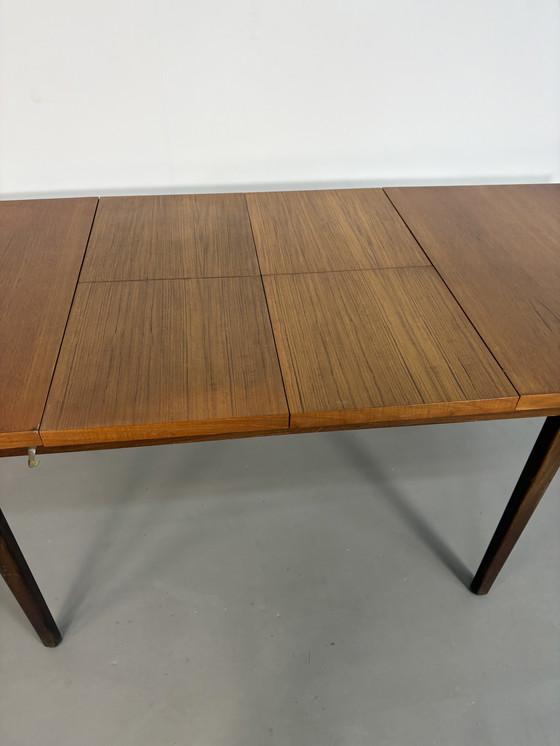 Image 1 of Tafel in teak vintage uitschuifbare jaren' 60. Uitgeschoven 190 cm
