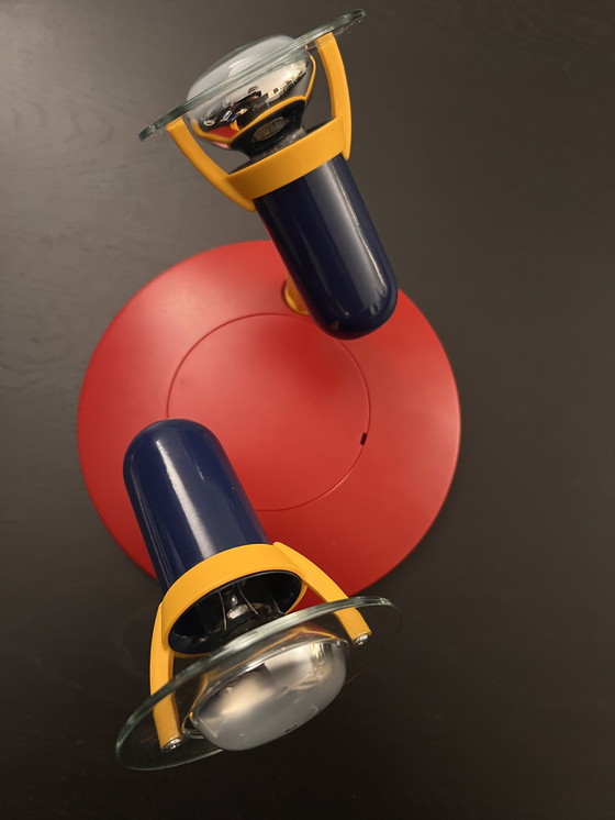 Image 1 of Vintage Massive Memphis - stijl plafondspot – 2 richtbare spots – jaren ’80 – model 2874/62 N1 – als nieuw