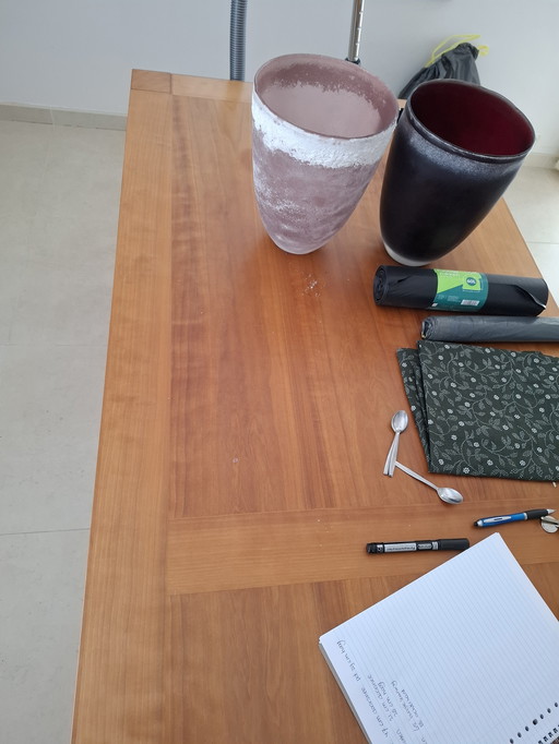Dining room table walnut with dovetail joints