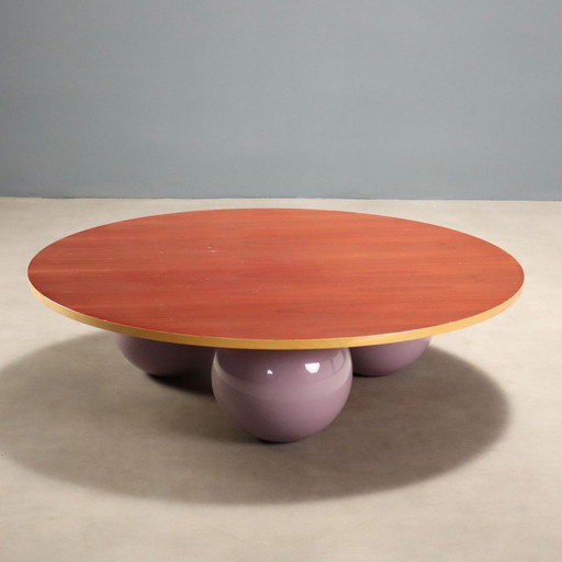 1980s Coffee Table with Sphere Base – bijzettafels, Wood