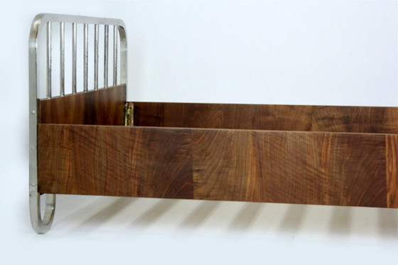 Lits 1 personne Bauhaus restaurés, Tchécoslovaquie, années 1930, Lot de 2, Bois, Chrome, Marron, Art Deco (photo 15 sur 15)