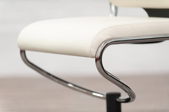 Image 1 of Dauphin In Touch 5409 Vergaderstoel