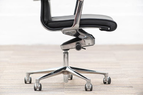 Image 1 of Icf Una Chair Executive Directiestoel