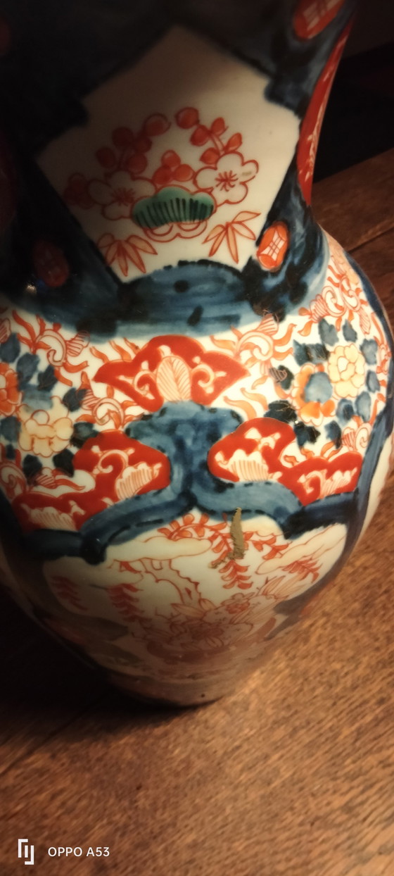 Japanische Imari Vase blau/rot. Handbemalt. Höhe 30 cm. Oberer Durchmesser 12 cm – Vasen, Ceramic, Porcelain (photo 3 of 5)