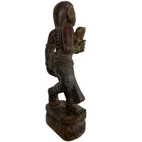 Antike indische polychrome Holztempelfigur – weibliche Begleiterin – Los 191 – Bildhauerei, Wood (photo 6 of 23)