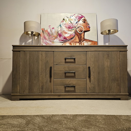 Private Label Live sideboard