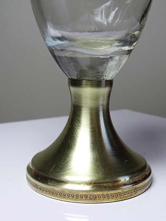 Image 1 of Vintage decoratieve schenkkan van gegoten glas en verguld messing, Italië circa 1980.