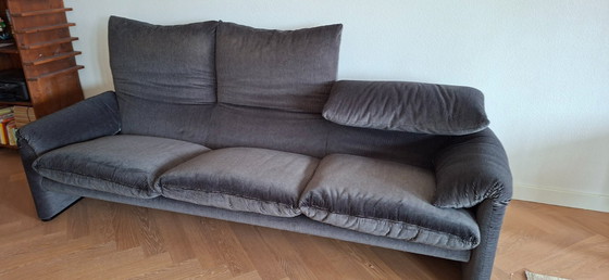 Image 1 of Sofá espacioso de 3 plazas Cassina Maralunga - bicolor negro/gris.