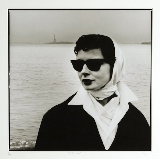 Isabella by Anton Corbijn