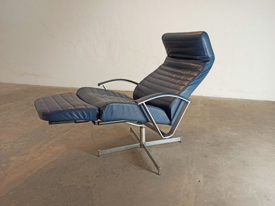 Fauteuil inclinable pivotant en cuir vintage – Leather, Metal (photo 6 of 15)