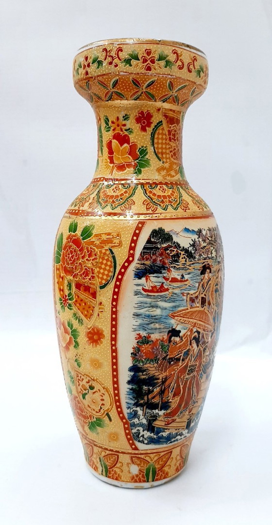 Image 1 of Vase vintage en porcelaine chinoise