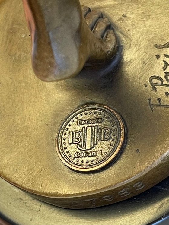 Image 1 of Art Deco sculptuur – Danseres in beweging – Decoratief brons – Gesigneerd F. Paris – 38 cm