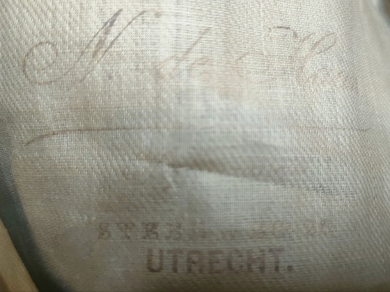 Béret universitaire antique en velours Université d'Utrecht & U.S.C., env. 1920, Objets déco, Marron (photo 5 sur 9)