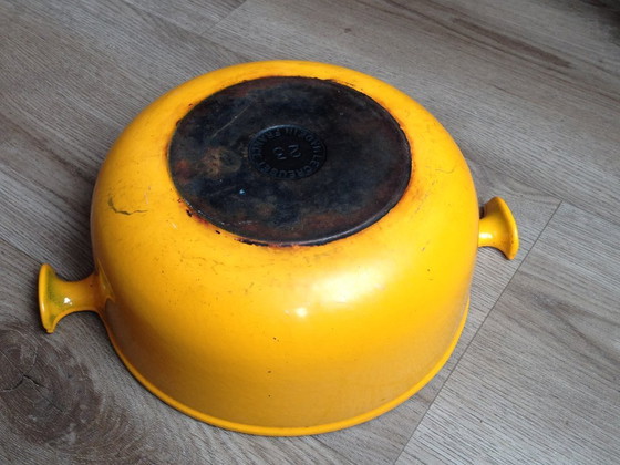 Image 1 of Le Creuset 23 La Mama Enzo Mari vintage yellow cast iron casserole dish