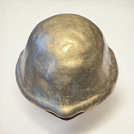 Image 1 of Cascanueces "Noce" de mediados de siglo, en forma de nuez, fabricado en latón macizo. Fabricado en Italia entre las dé