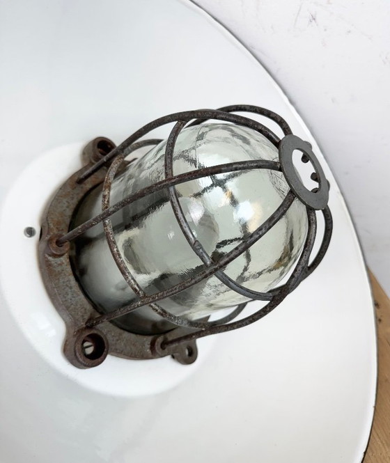 Image 1 of Lampada a sospensione industriale a gabbia in ghisa e smalto nero, anni '60