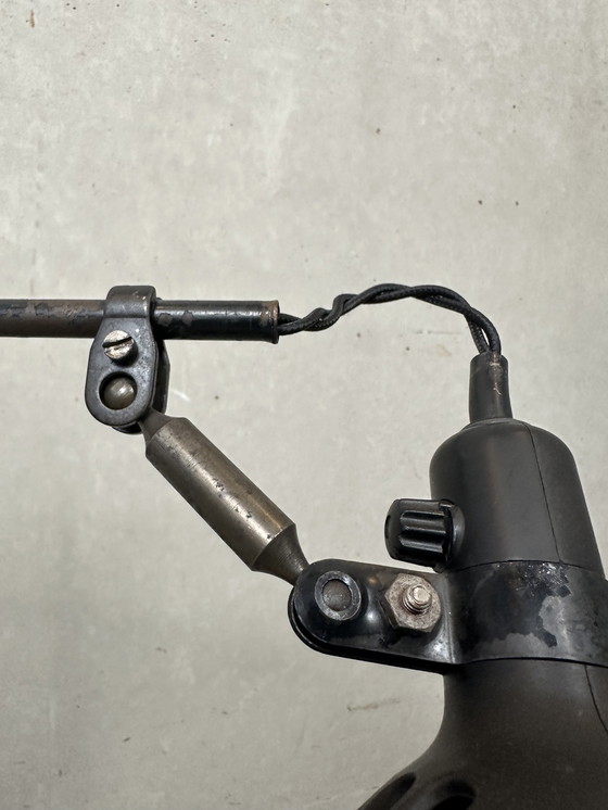 Image 1 of Lampada da tavolo industriale in bachelite - Singer