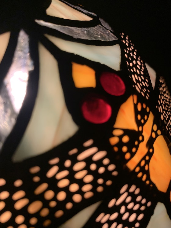 Image 1 of Tiffany style tafel lamp 