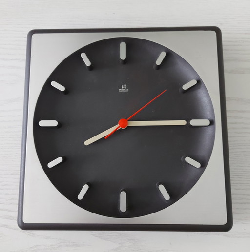 Horloge à quartz Aix-la-Chapelle Allemagne Bauhaus