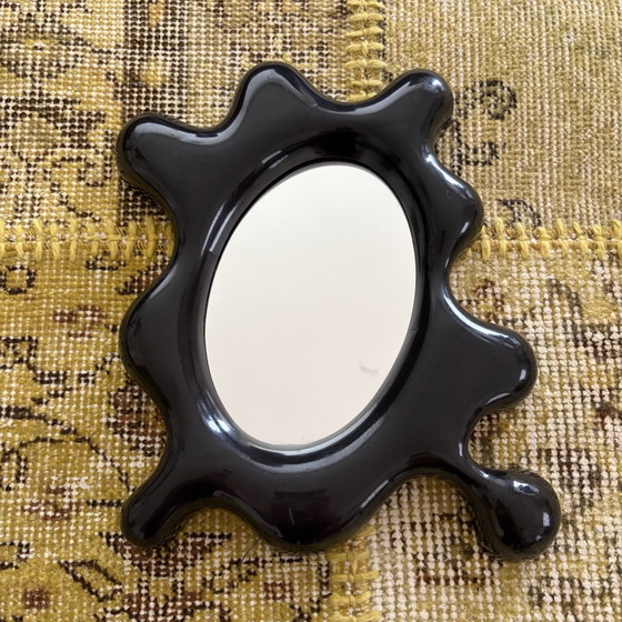 Vintage IKEA Tunga Splat Mirror 1996 Black High-Gloss Blob Shape, Plastic (photo 3 of 5)