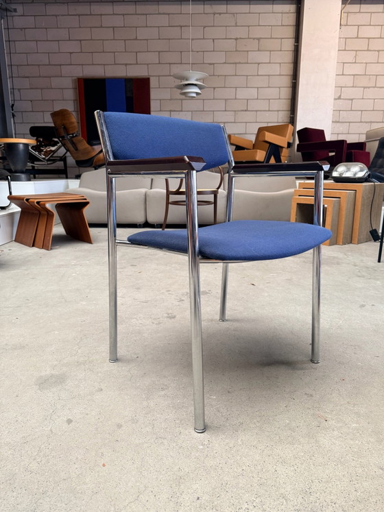 Vintage model 60 chair, Gijs van der Sluis (stock: 3), Armchairs, Textile, Wood, Blue (photo 11 of 15)