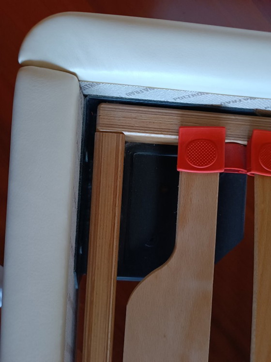 Image 1 of Testata  letto  matrimoniale Poltrona Frau originale