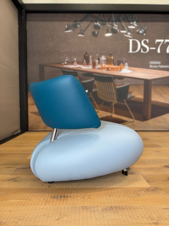 Leolux Pallone Pa armchair Heaven Teal blue leather (photo 5 of 7)