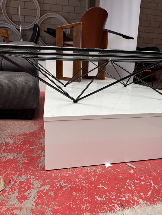 Image 1 of Mesa baja B&B Italia Alanda Diseñada por Paolo Piva