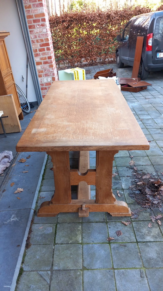 Image 1 of Esstisch aus massiver Eiche