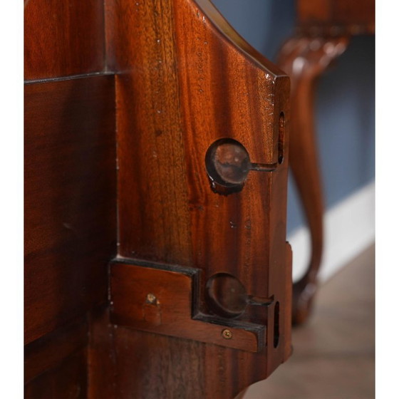 Ralph Lauren Mahony sleigh bed with high headboard, Ralph Lauren Home, Double beds, Wood, Brown, Klassiek (photo 3 of 10)