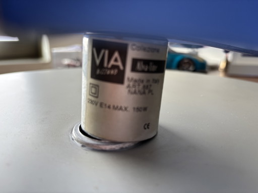 Lámpara de techo Via Bizzuno con pantalla de cristal azul