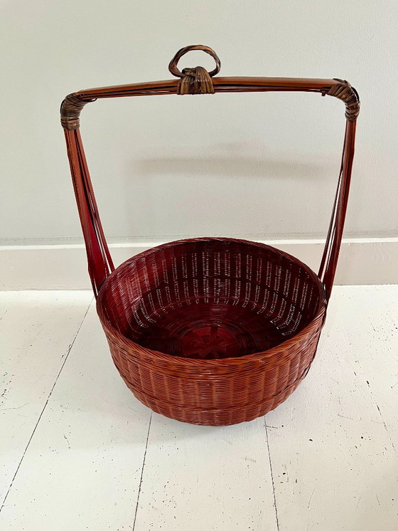 Image 1 of Vintage Chinese wedding basket (Wedding basket) made of bamboo.