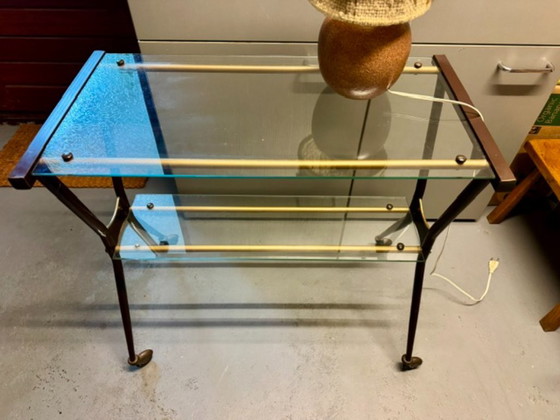 Bar cart/tea cart on wheels, '70s – Glass, Metal (photo 2 of 8)